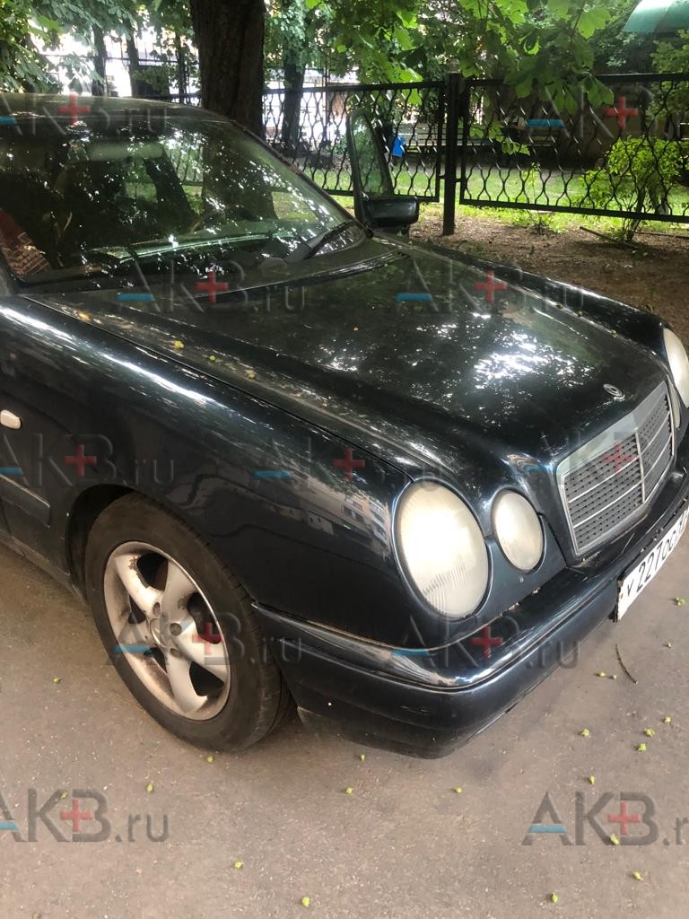 Замена аккумулятора на Mercedes-Benz E-klasse II (W210, S210) 1995 - 1999 200 2.0 (186 л.с.)