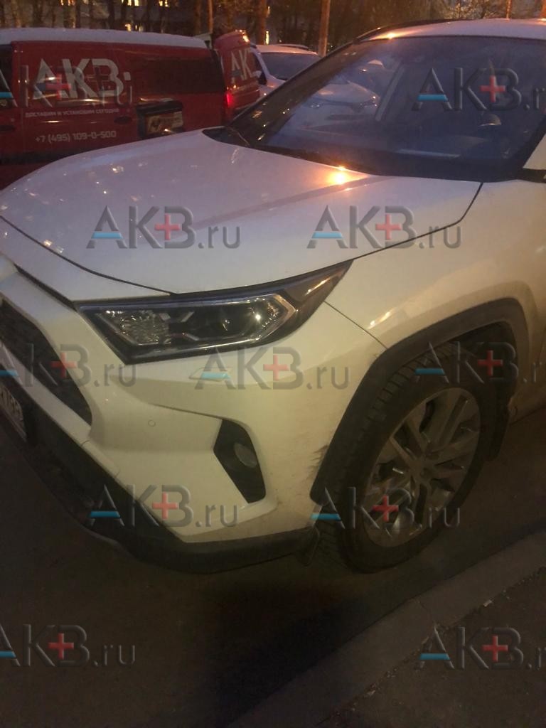 Замена аккумулятора на Toyota RAV 4 V (XA50) 2018 - н.в. 2.5 (199 л.с.)