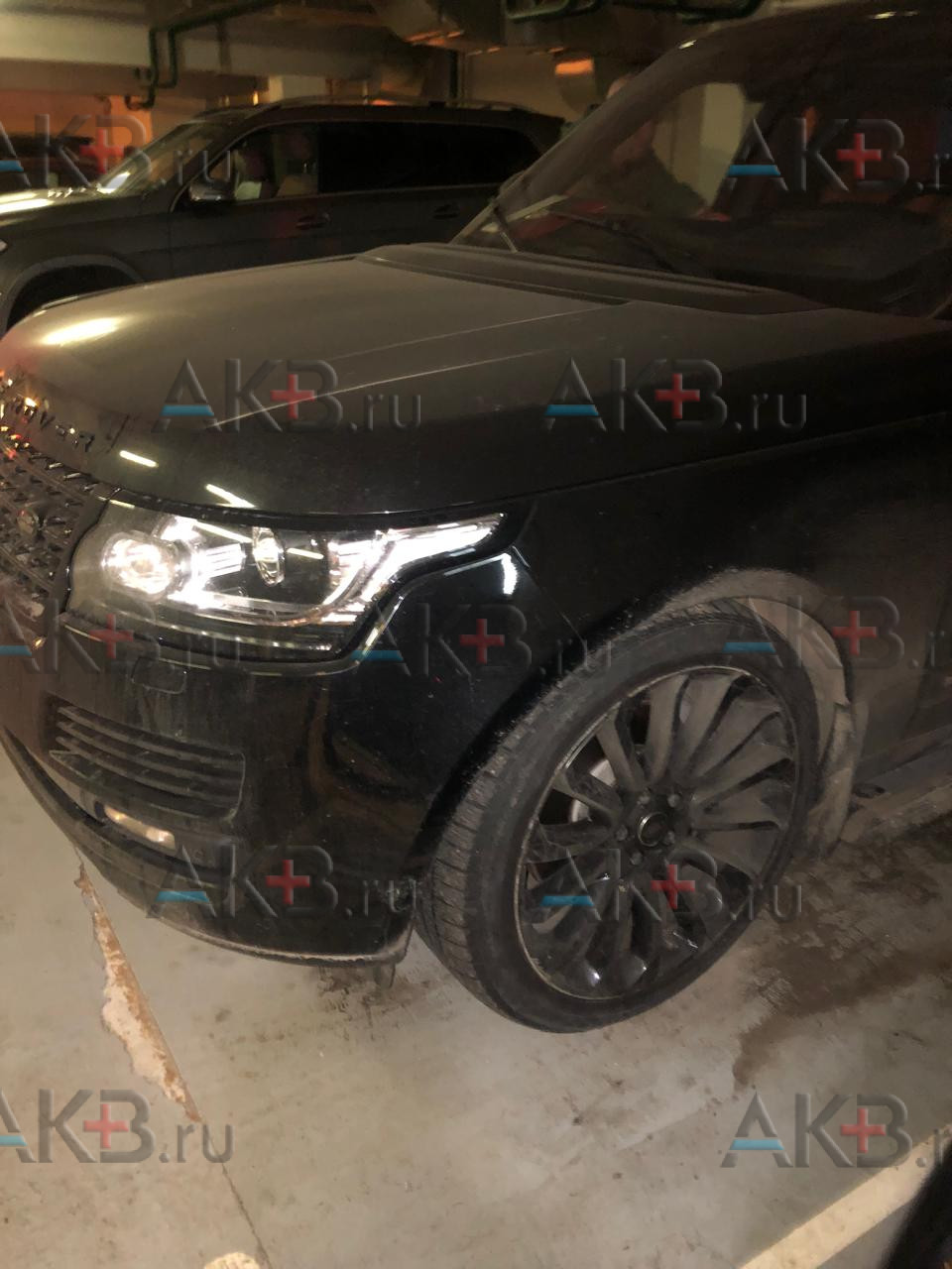 Замена аккумулятора на LandRover Range Rover IV 2012 - 2017 Long 4.4d (339 л.с.)