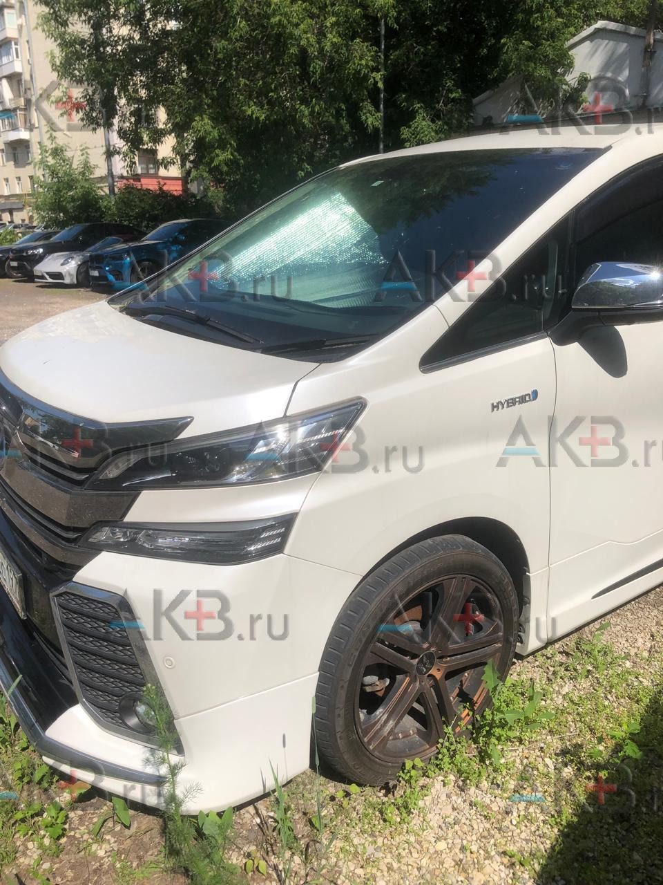 Замена аккумулятора на Toyota Alphard III 2015 - 2017 2.5h (152 л.с.) hybrid