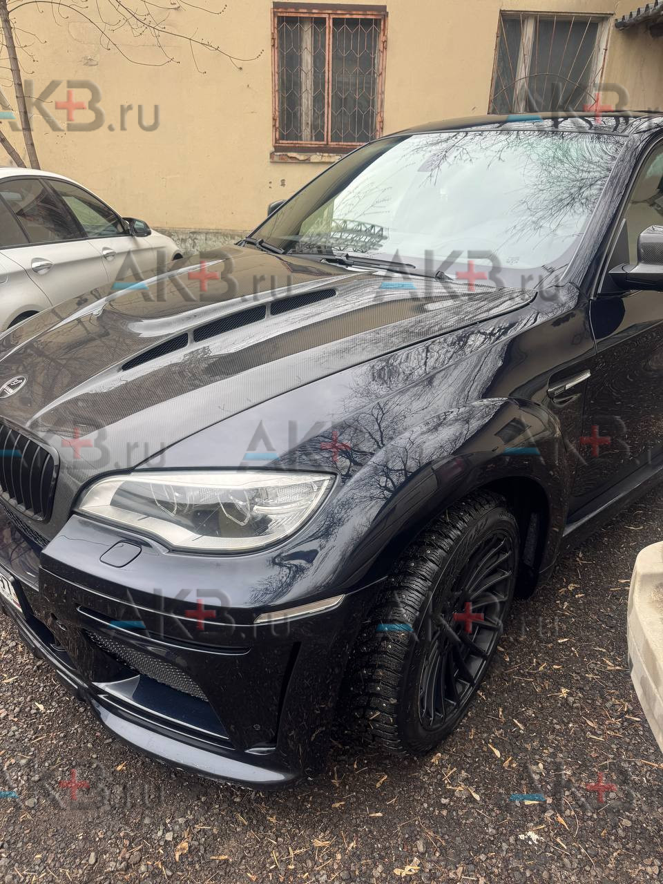 Замена аккумулятора на BMW X6 M (E71) Рестайлинг 2012 - 2014 4.4 (555 л.с)