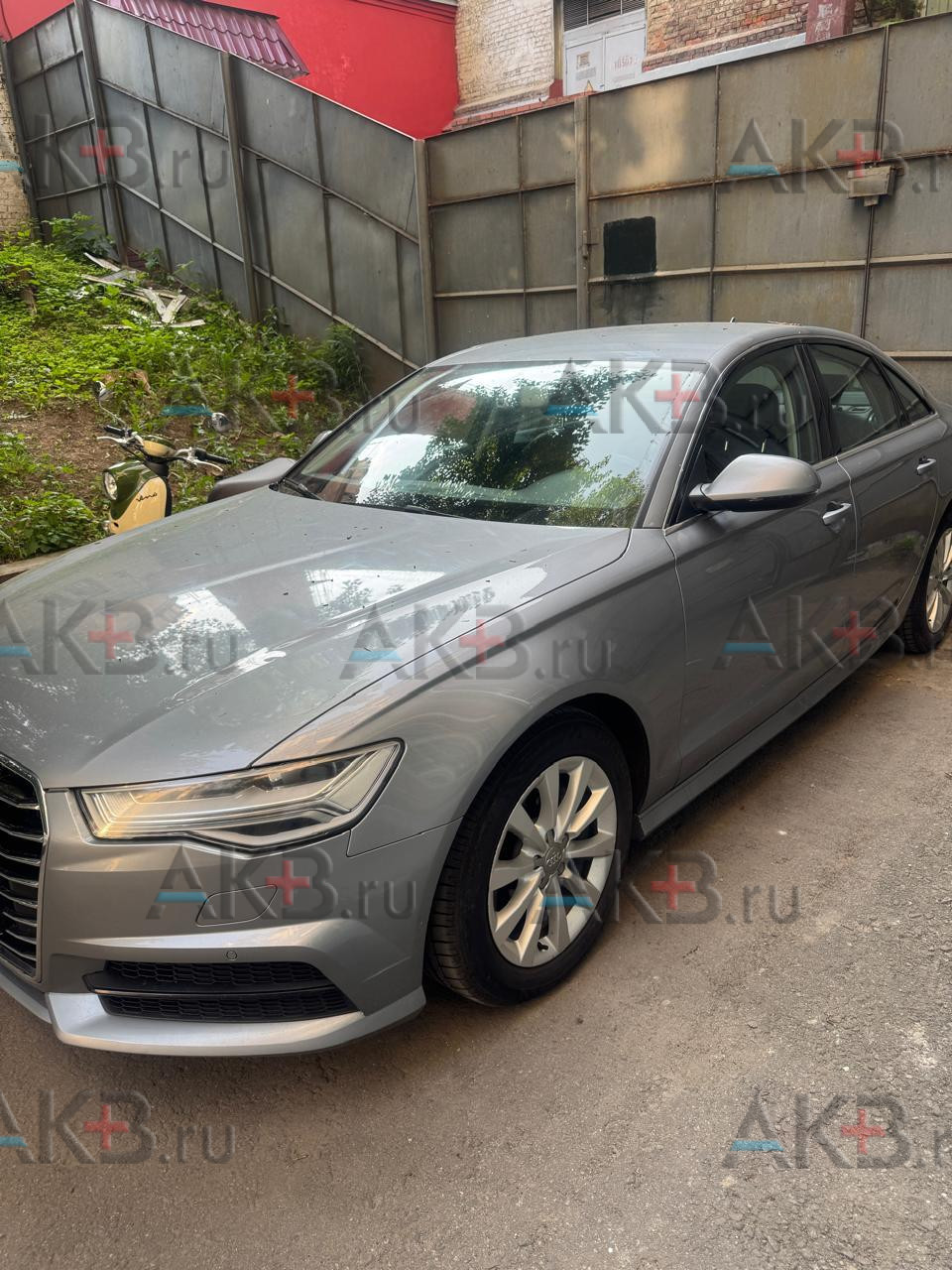 Замена аккумулятора на Audi A6 2014—2018 IV (C7) Рестайлинг 2.0d (190 л.с.)