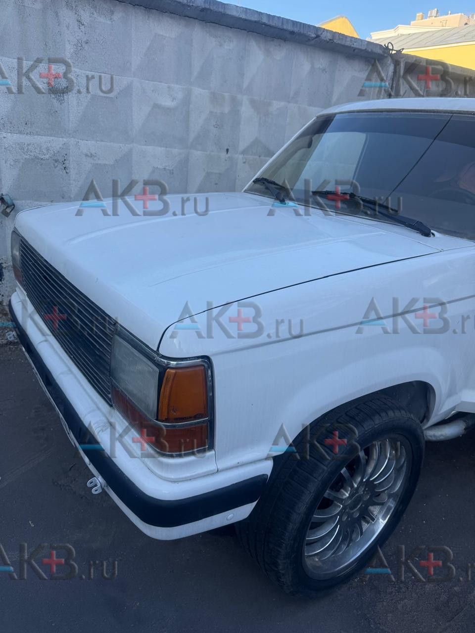 Замена аккумулятора на Ford Bronco II 1984 – 1990 2.9 (145 л.с.)