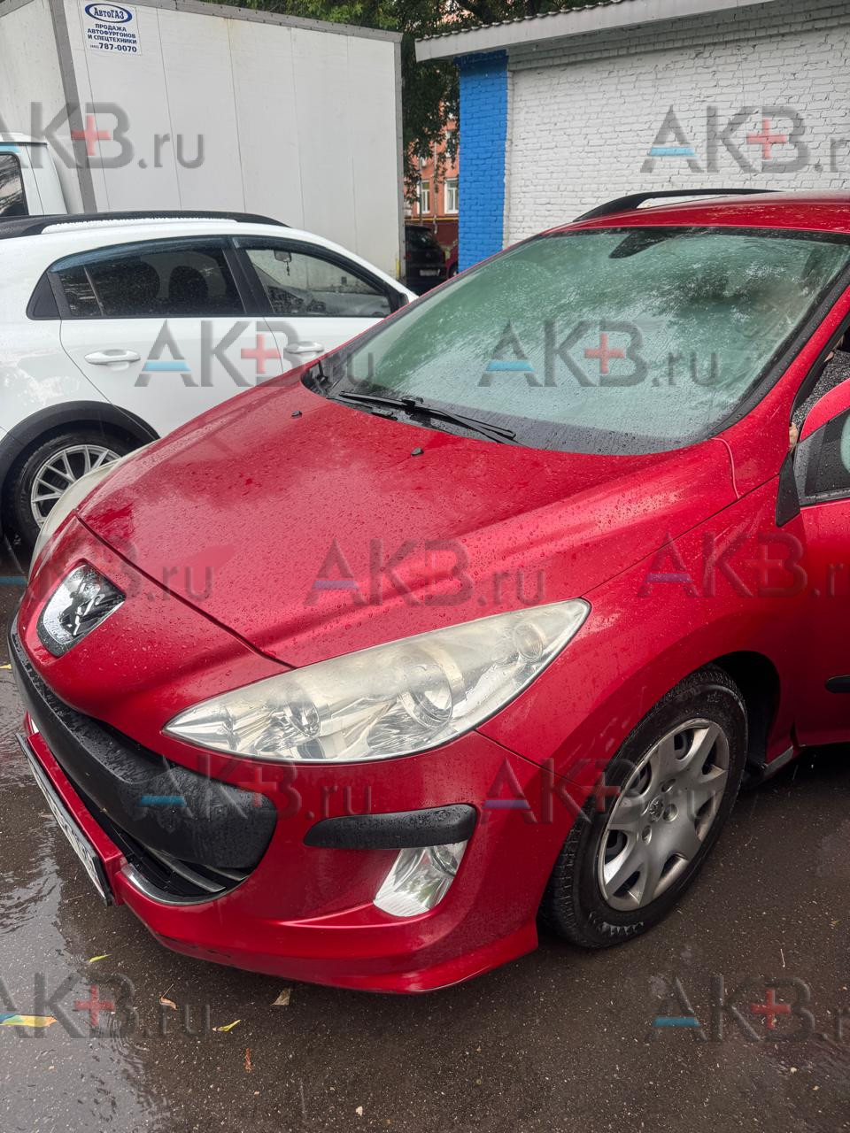 Замена аккумулятора на Peugeot 308 I 2008 - 2011 1.6 (140 л.с.)