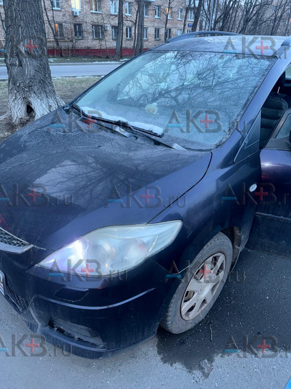 Замена аккумулятора на Mazda 5 I (CR) 2005 - 2007 2.0 (145 л.с.)