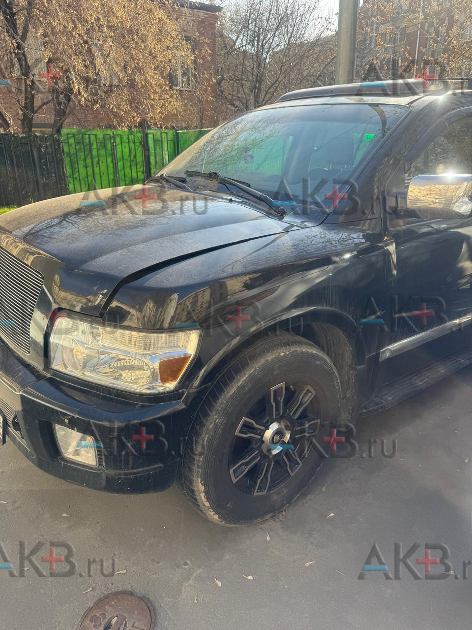 Замена аккумулятора на Infiniti QX56 II 2004 - 2007 QX56 5.6 (313 л.с.)