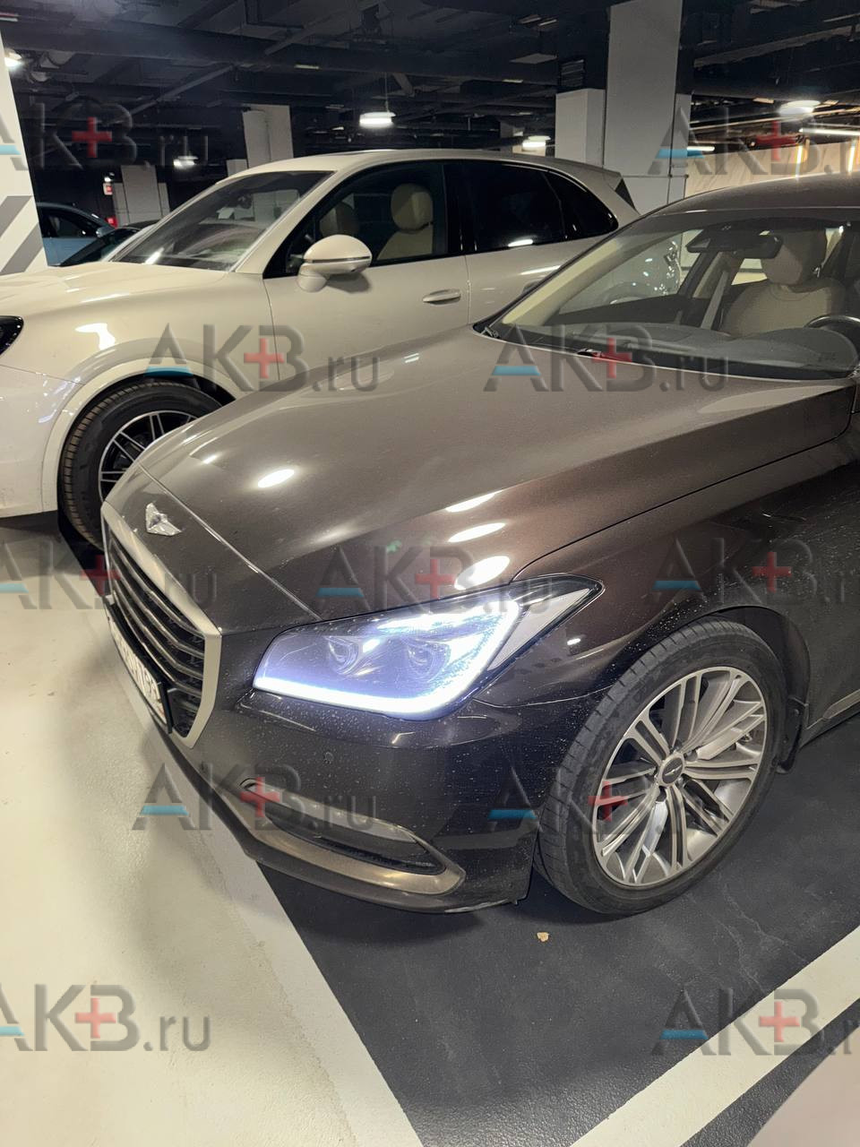 Замена аккумулятора на Genesis G80 I 2016 - 2020 2.0 (245 л.с.)