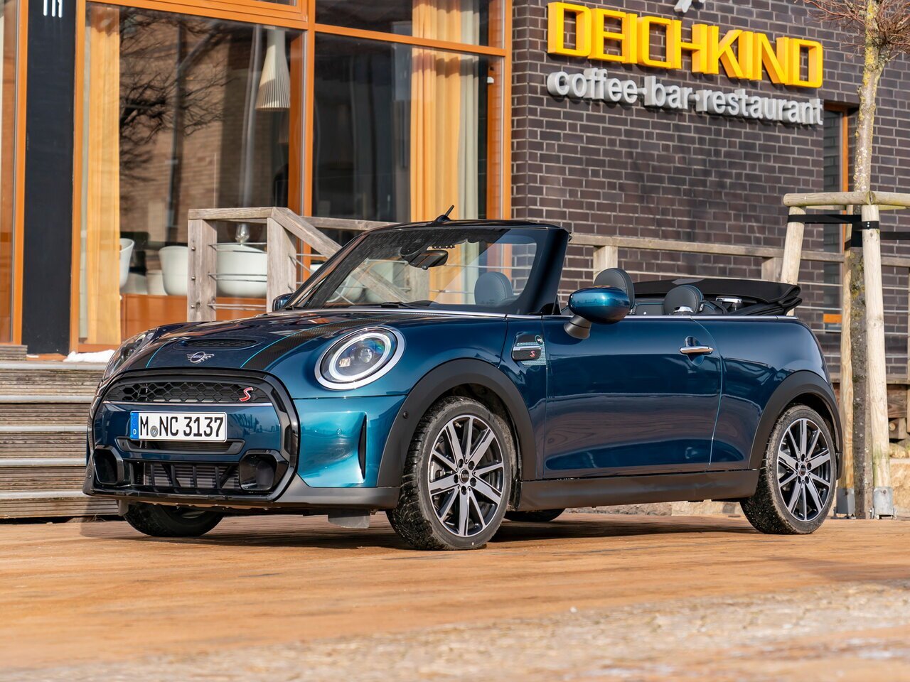 MINI Cabrio 2018—2021 III Рестайлинг Cooper S 2.0 (192 л.с.)
