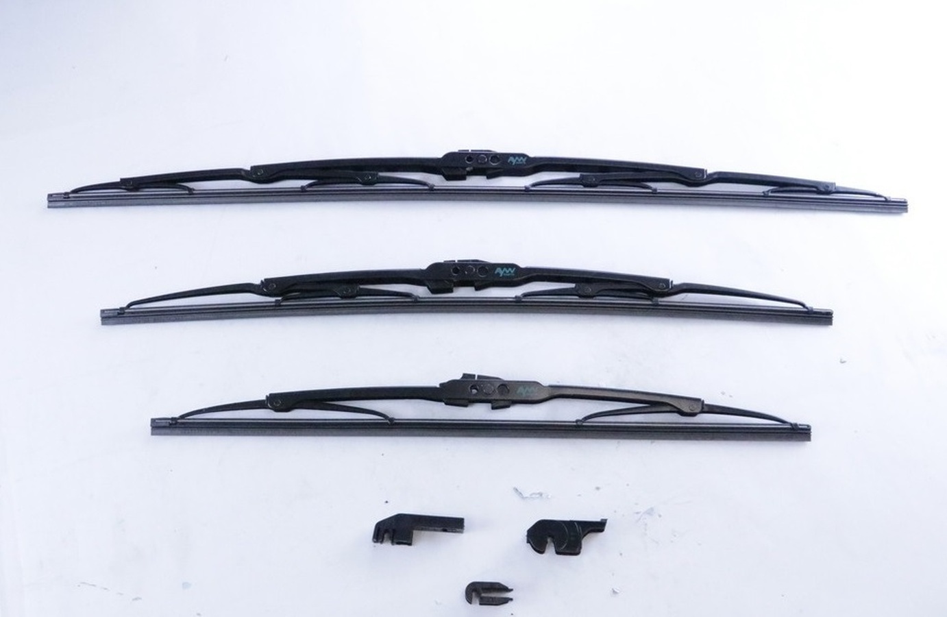 Щетки стеклоочистителя  Комплект AYWIparts Каркасные Универсальные 530/380 мм. (К7818-7813)